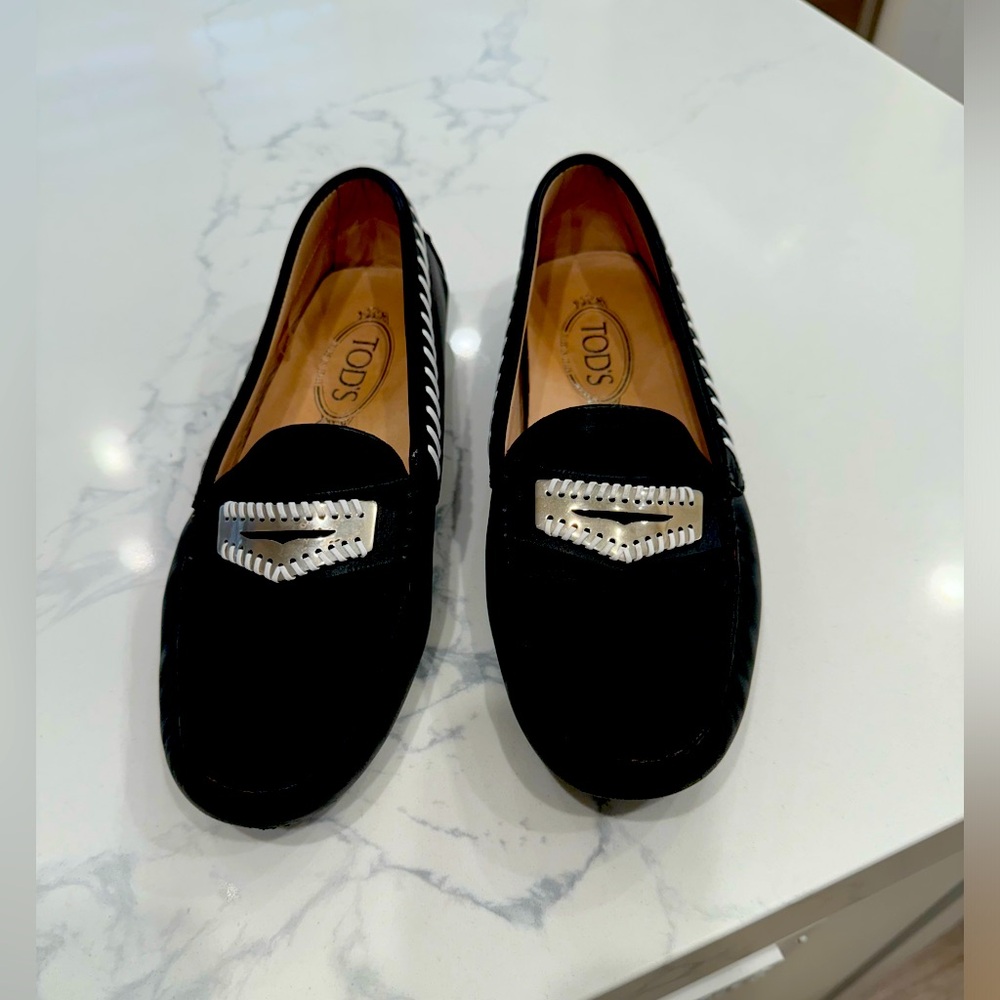 Black Tod’s loafers size 39
